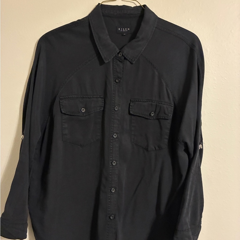 Risen brand Women’s soft Black Shirt. Size xl.